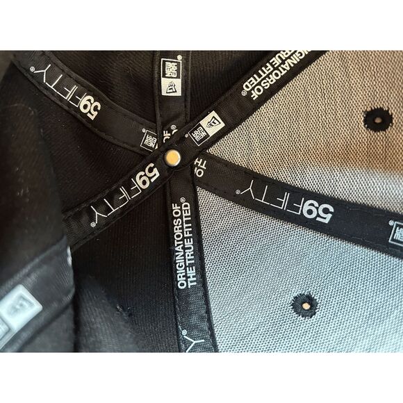 Atlanta Braves New Era Black Cap, Dogear, 7 & 3/8, Fuzzy, 59Fifty, NWT, Warm - Picture 7 of 7